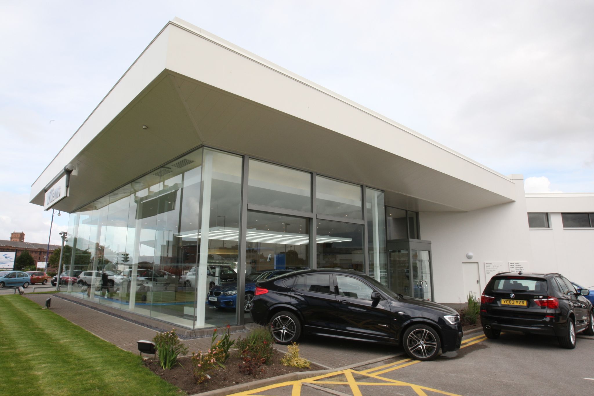 Williams Liverpool Bmw | Car dealership in Liverpool | AutoTrader